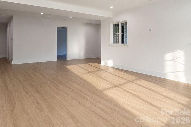 1214 S Kings Drive A, Charlotte, NC 28207