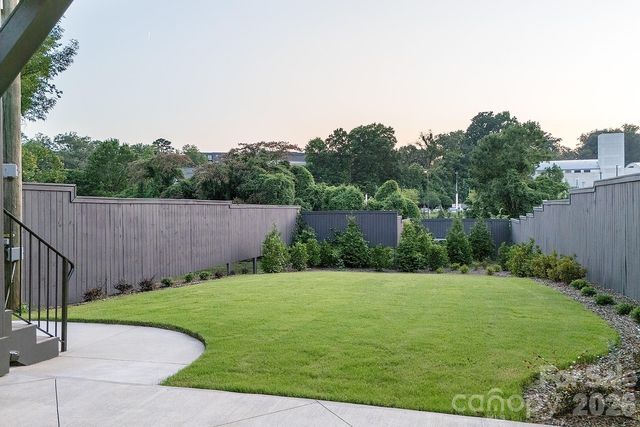 1214 S Kings Drive A, Charlotte, NC 28207