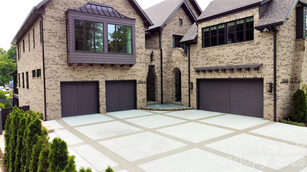 1214 S Kings Drive A, Charlotte, NC 28207