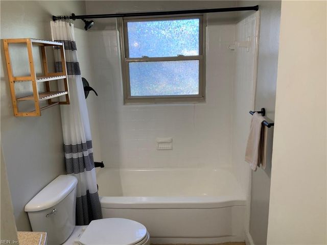 3210 Indigo RD, Chesapeake, VA 23325