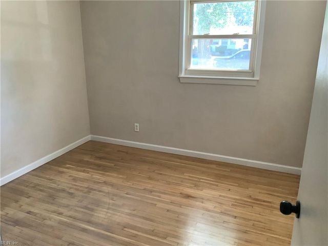 3210 Indigo RD, Chesapeake, VA 23325