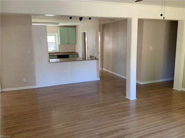 3210 Indigo RD, Chesapeake, VA 23325