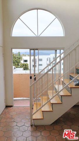 2305 Glendale Boulevard, Los Angeles, CA 90039