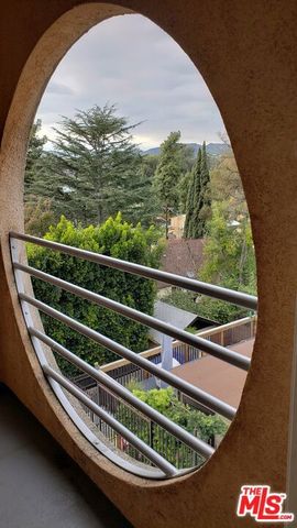 2305 Glendale Boulevard, Los Angeles, CA 90039