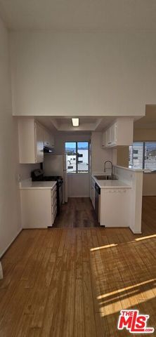 2305 Glendale Boulevard, Los Angeles, CA 90039