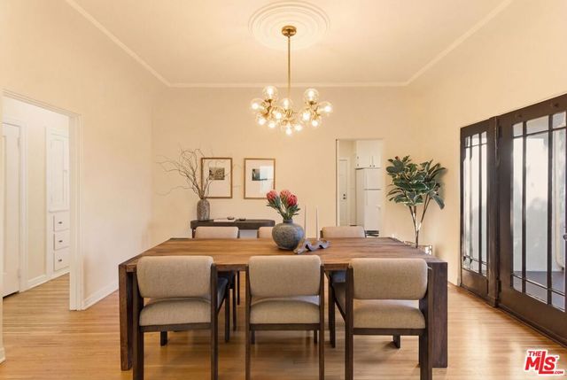 1667 N Allen Avenue, Pasadena, CA 91104