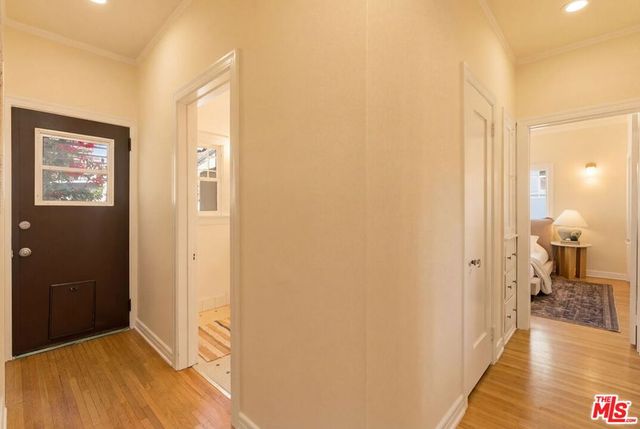 1667 N Allen Avenue, Pasadena, CA 91104