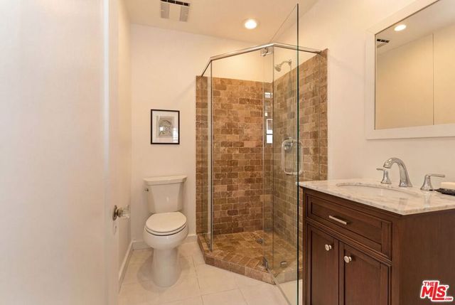 1667 N Allen Avenue, Pasadena, CA 91104