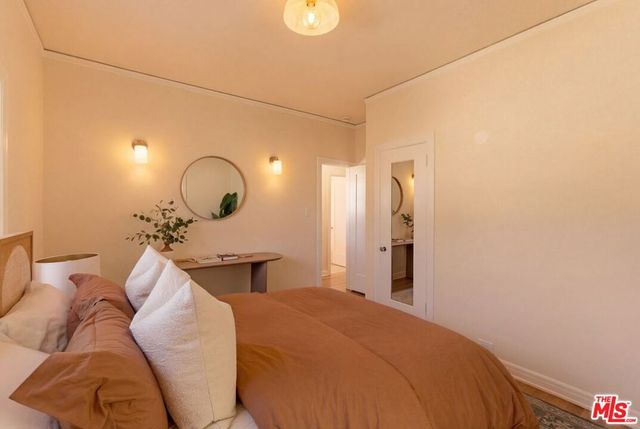 1667 N Allen Avenue, Pasadena, CA 91104