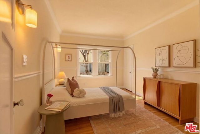 1667 N Allen Avenue, Pasadena, CA 91104