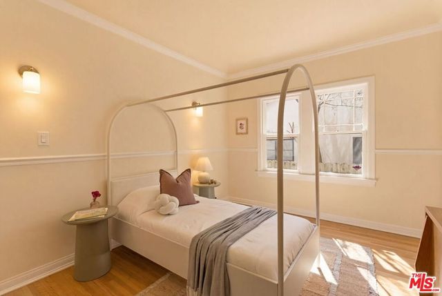 1667 N Allen Avenue, Pasadena, CA 91104