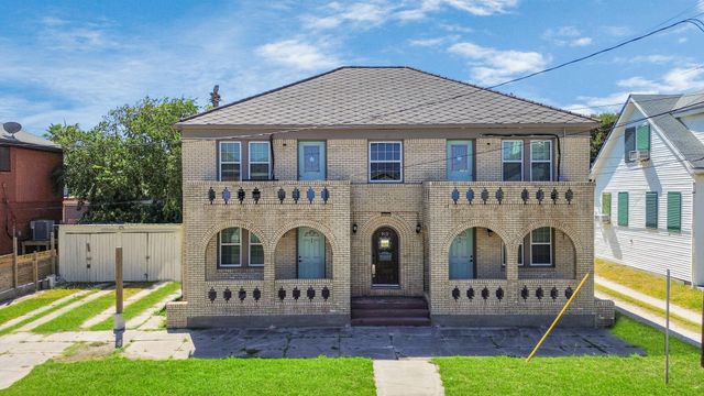 915 8th Street, Galveston, TX 77550