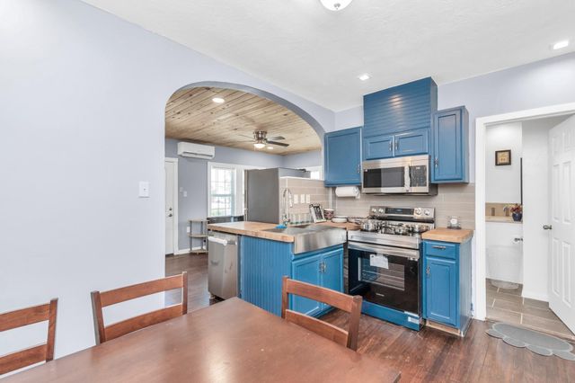 915 8th Street, Galveston, TX 77550