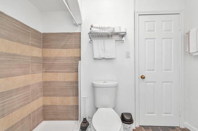 915 8th Street, Galveston, TX 77550
