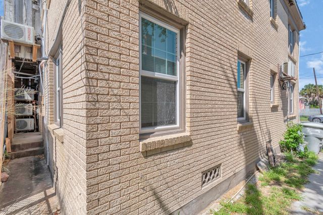 915 8th Street, Galveston, TX 77550