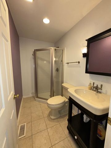 12704 S Muskegon Avenue, Chicago, IL 60633