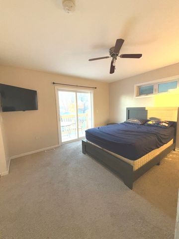 12704 S Muskegon Avenue, Chicago, IL 60633