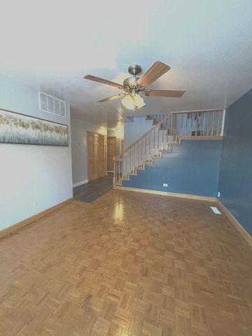 12704 S Muskegon Avenue, Chicago, IL 60633