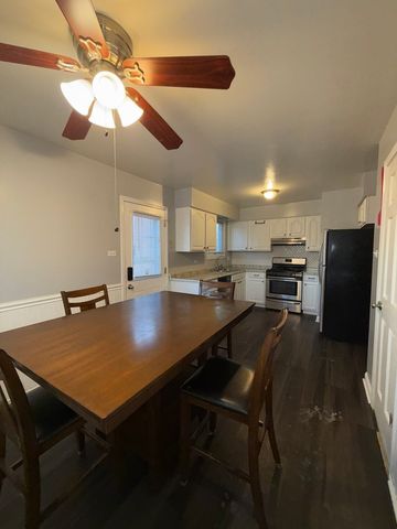 12704 S Muskegon Avenue, Chicago, IL 60633