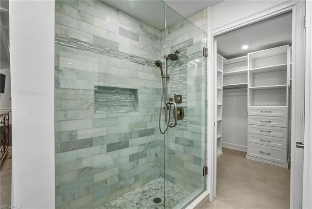 453 18th AVE S, Naples, FL 34102