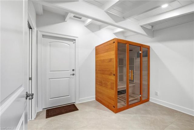 453 18th AVE S, Naples, FL 34102