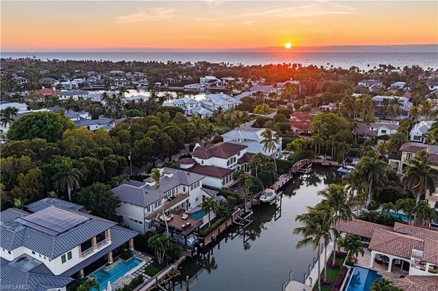 453 18th AVE S, Naples, FL 34102