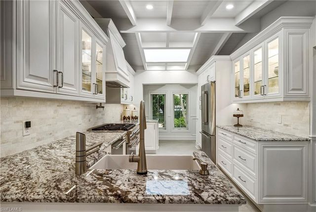 453 18th AVE S, Naples, FL 34102