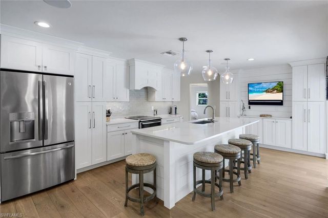 641 Hernando DR, Marco Island, FL 34145