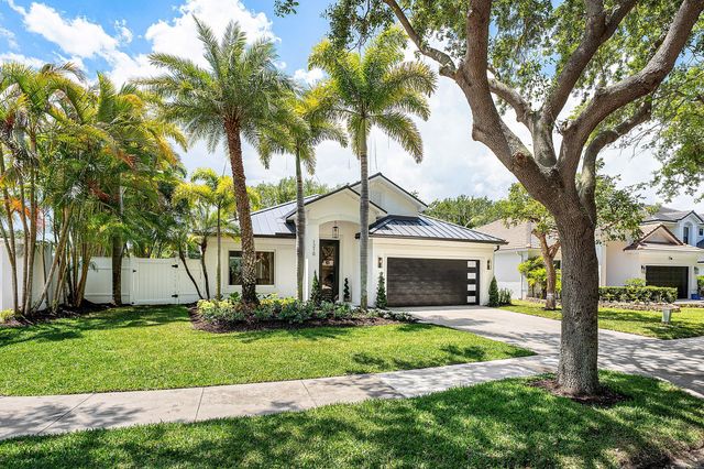 1210 Delray Lakes Drive, Delray Beach, FL 33444
