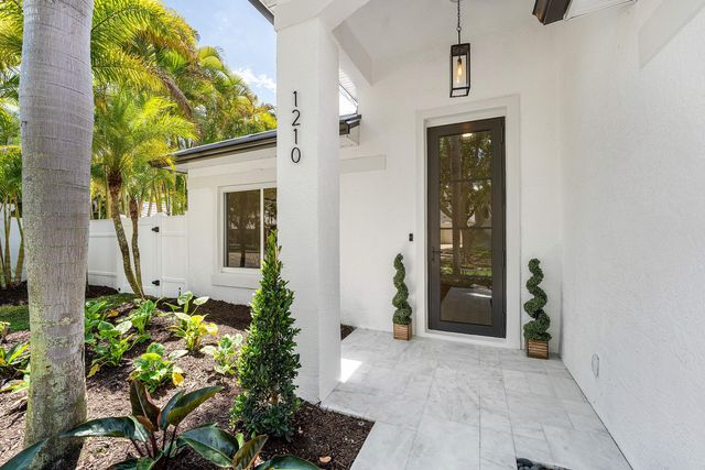 1210 Delray Lakes Drive, Delray Beach, FL 33444