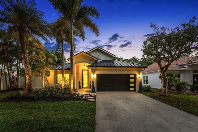 1210 Delray Lakes Drive, Delray Beach, FL 33444