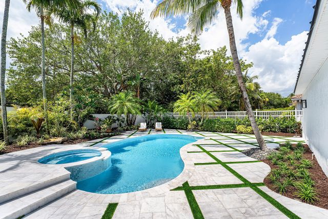 1210 Delray Lakes Drive, Delray Beach, FL 33444