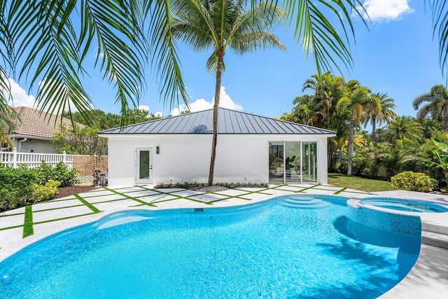 1210 Delray Lakes Drive, Delray Beach, FL 33444
