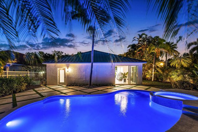 1210 Delray Lakes Drive, Delray Beach, FL 33444