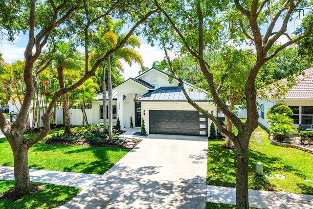 1210 Delray Lakes Drive, Delray Beach, FL 33444