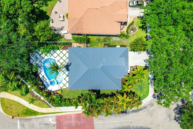 1210 Delray Lakes Drive, Delray Beach, FL 33444