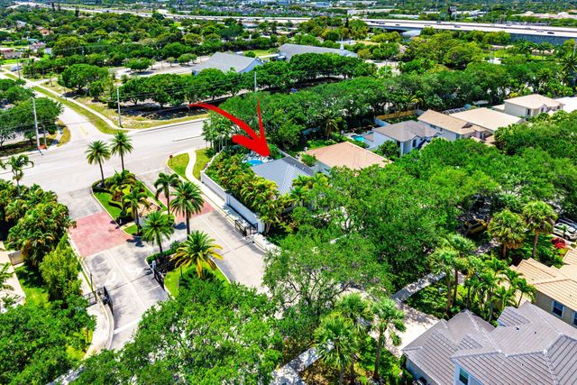 1210 Delray Lakes Drive, Delray Beach, FL 33444
