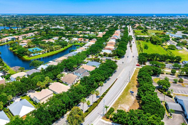 1210 Delray Lakes Drive, Delray Beach, FL 33444