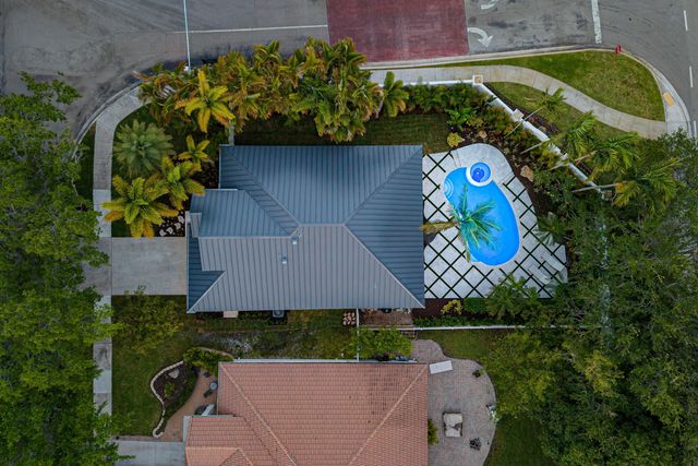 1210 Delray Lakes Drive, Delray Beach, FL 33444