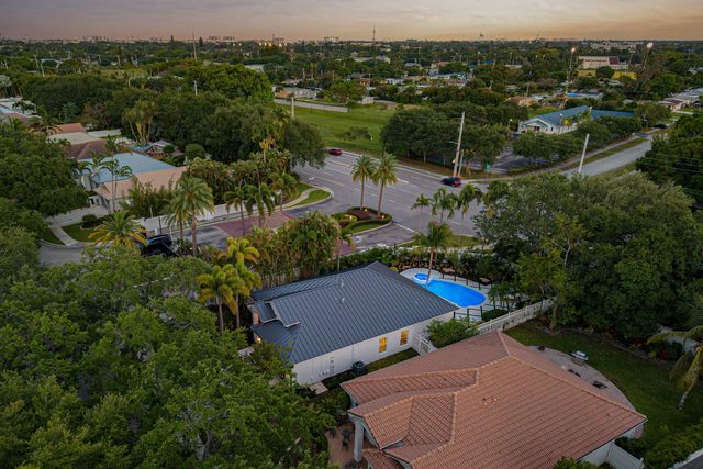 1210 Delray Lakes Drive, Delray Beach, FL 33444