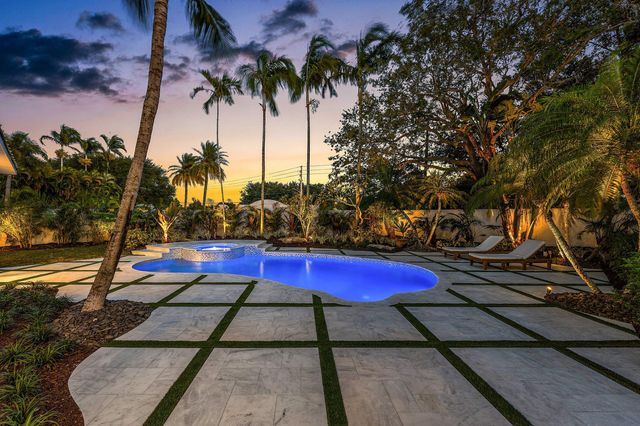 1210 Delray Lakes Drive, Delray Beach, FL 33444