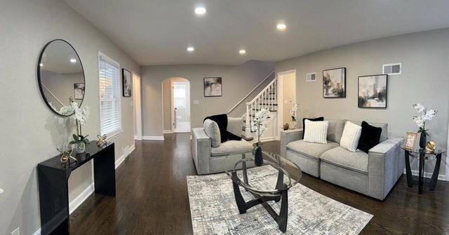 4578 N 103rd STREET, Wauwatosa, WI 53225