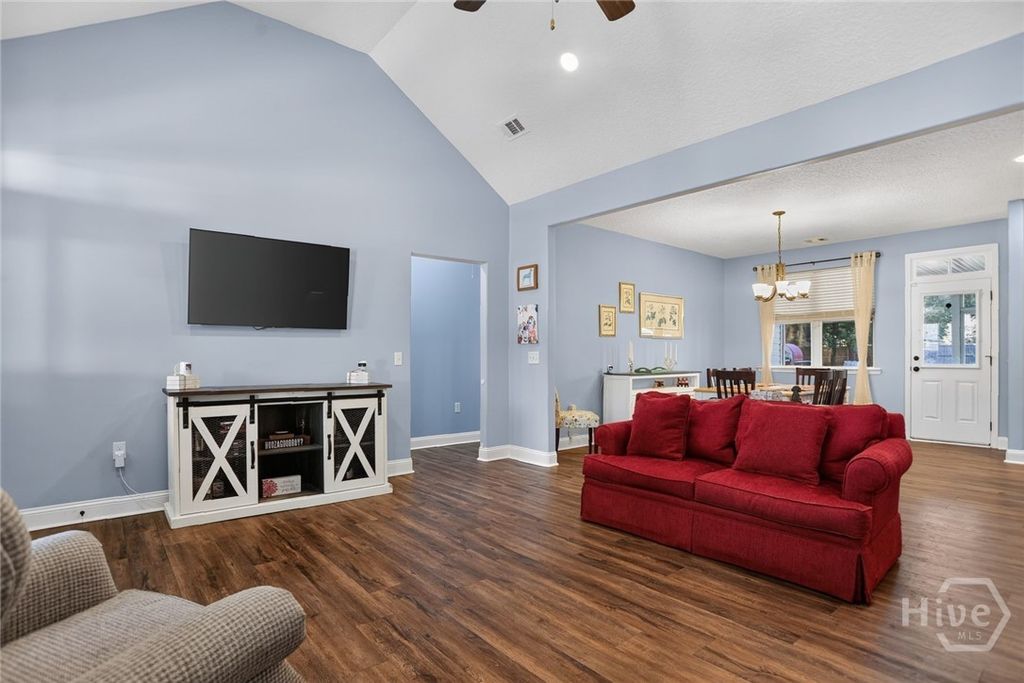 Image 3 of property listing at 110 Amelia Court, Guyton, GA 31312