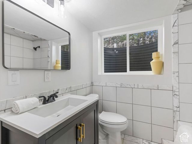310 N 675 E, North Salt Lake, UT 84054