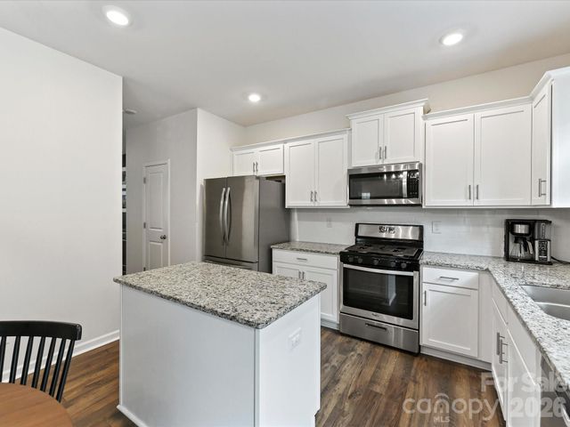 724 Larmore Avenue, Charlotte, NC 28216