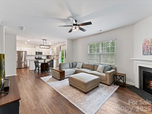 724 Larmore Avenue, Charlotte, NC 28216