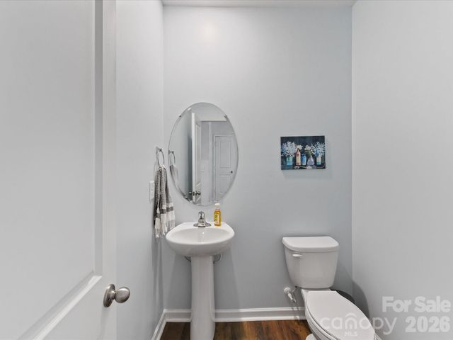 724 Larmore Avenue, Charlotte, NC 28216