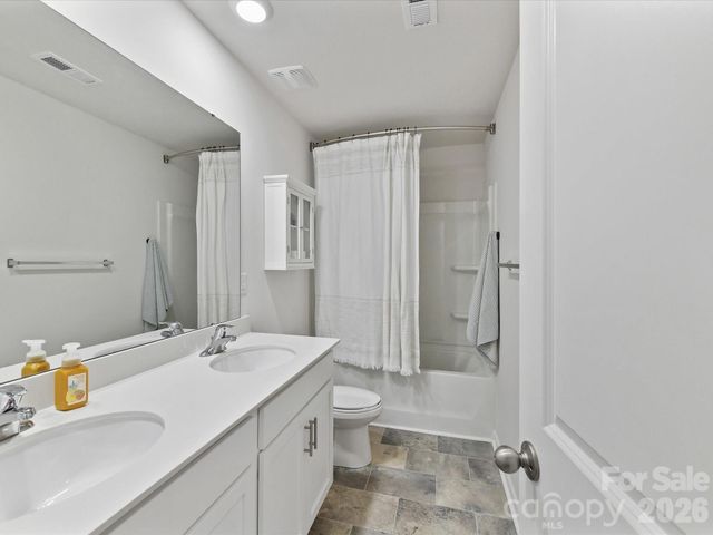 724 Larmore Avenue, Charlotte, NC 28216