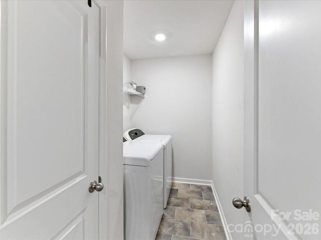 724 Larmore Avenue, Charlotte, NC 28216