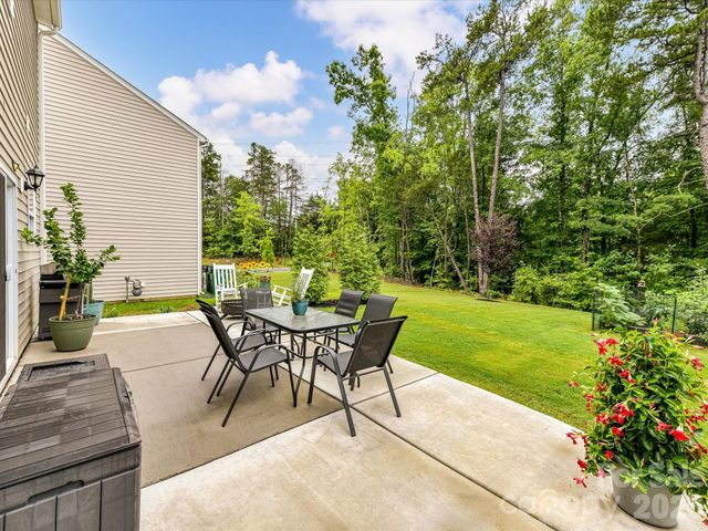 724 Larmore Avenue, Charlotte, NC 28216